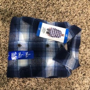 Men’s long sleeve button down shirt